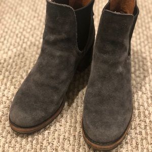 Frye Sabrina Chelsea ankle boots